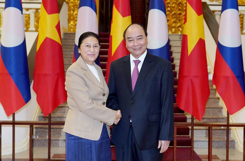 Thủ tướng tiếp Chủ tịch Quốc hội Lào; Giám đốc điều hành Cơ quan Phát triển tài chính quốc tế Hoa Kỳ
