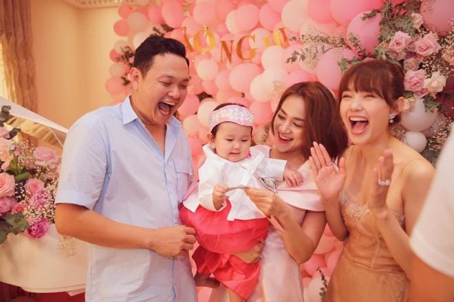 thôi nôi cháu gái Minh Hằng 0