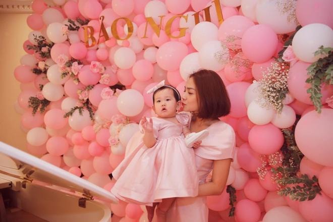 thôi nôi cháu gái Minh Hằng 1