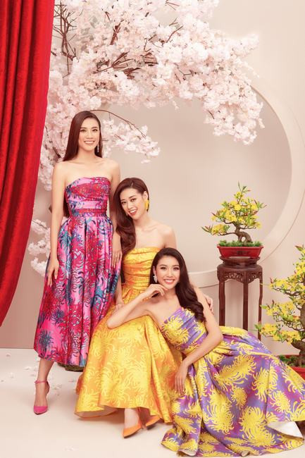 Bộ ba Hoa hậu Hoàn vũ Việt Nam tung bộ ảnh chúc Tết Canh Tý 2020
