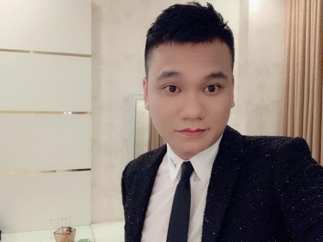 Khắc Việt đòi nợ 0