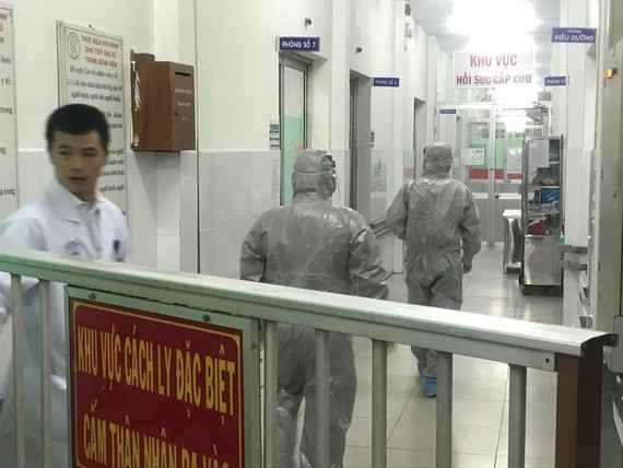 Việt Nam phát hiện 2 ca dương tính virus corona đầu tiên tại TP.HCM