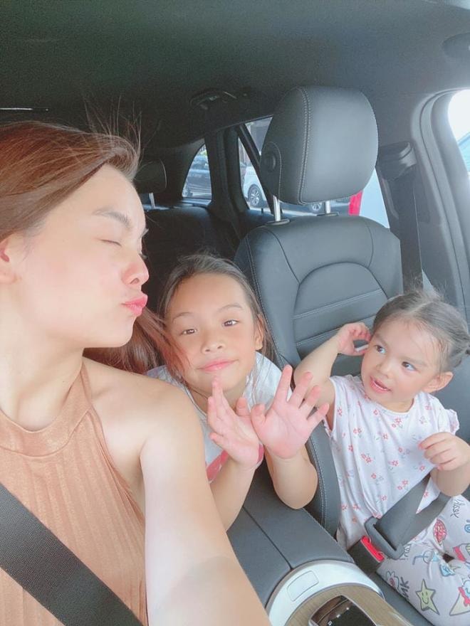 Phạm Quỳnh Anh chia tay hai con gái 2