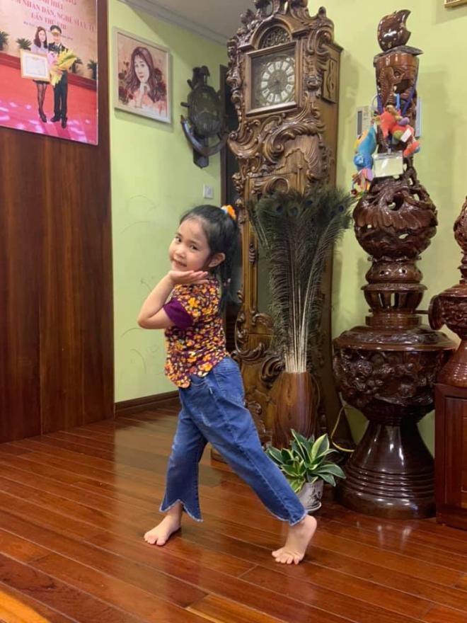 cơ ngơi của nghệ sĩ đóng Táo Quân  9