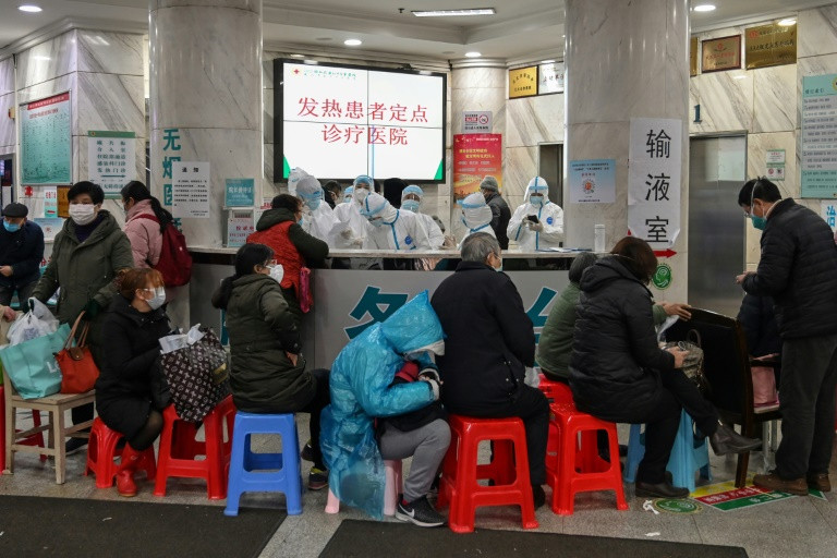 Trung Quốc chạy đua với thời gian để xây dựng 2 bệnh viện dã chiến đối phó với virus corona