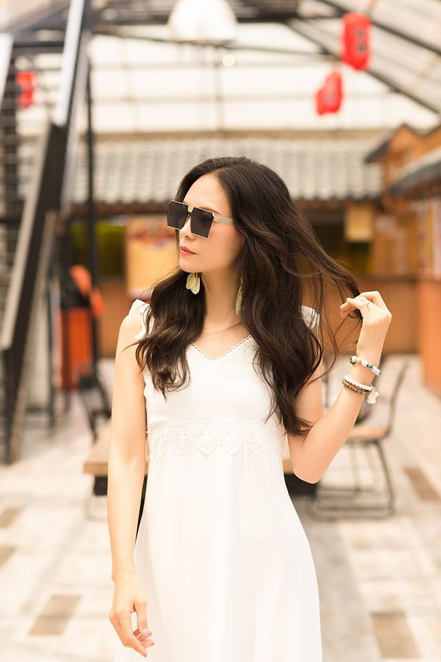 cựu người mẫu Hoàng Hoa 5