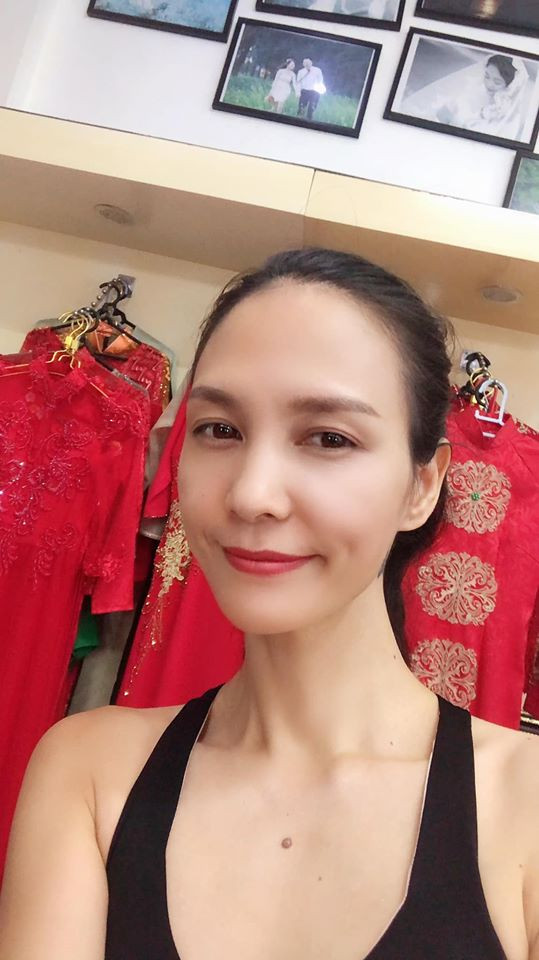 cựu người mẫu Hoàng Hoa 4