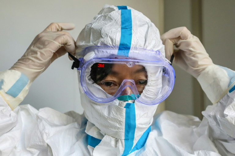 Số người chết vì virus corona mới của Trung Quốc tăng đột biến, nhiều hơn SARS