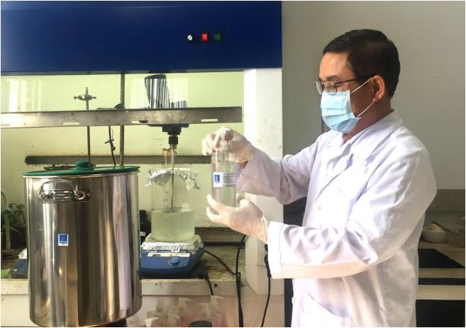 VPI sản xuất nước rửa tay khô sát khuẩn phòng dịch do virus Corona mới 