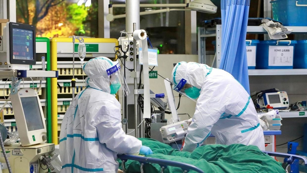 40 y bác sĩ ở Vũ Hán nghi nhiễm virus corona từ bệnh nhân