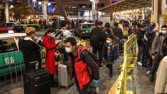 Hong Kong bắt đầu áp lệnh cách ly người đến từ Trung Quốc đại lục 