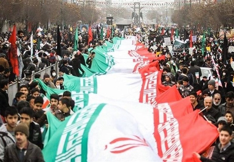 Hàng ngàn người Iran xuống đường kỷ niệm cuộc cách mạng Hồi giáo 
