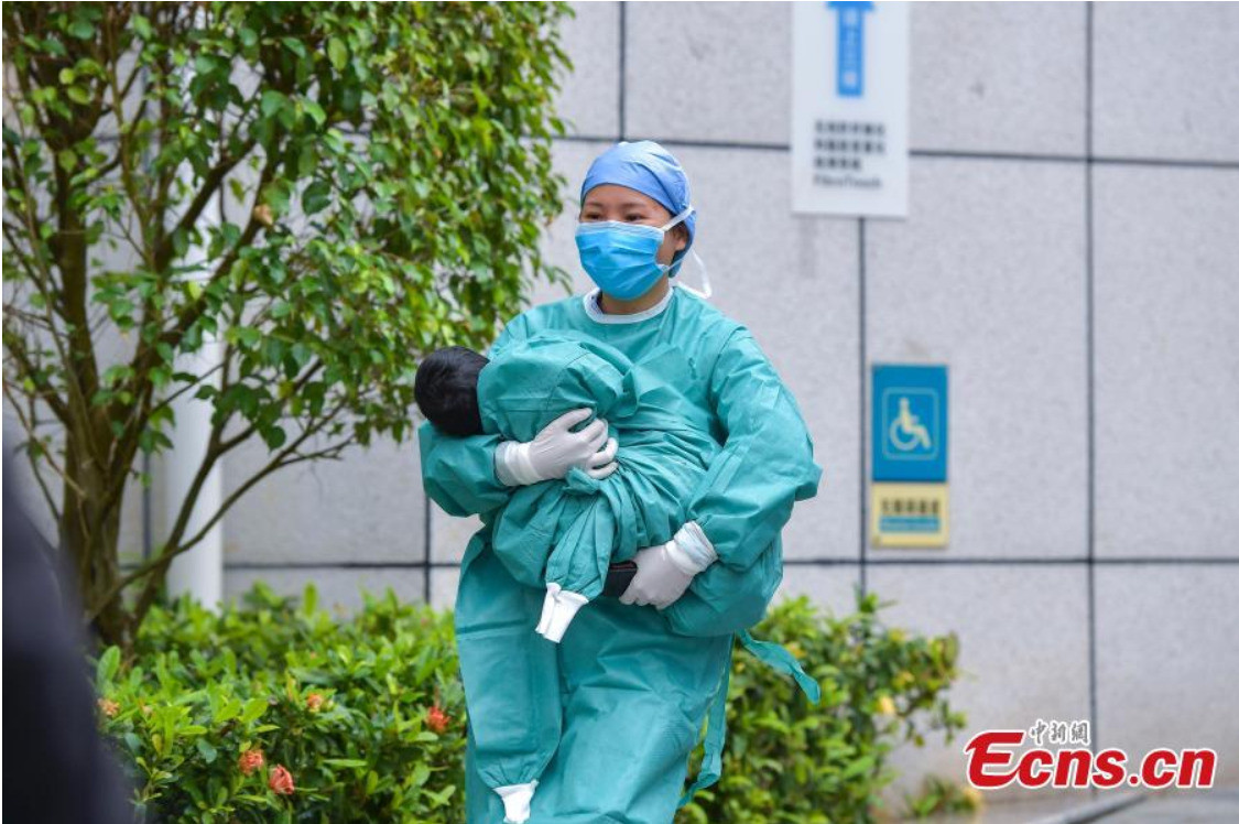 Bé gái 3 tháng tuổi ở Trung Quốc được chữa khỏi bệnh do virus Corona