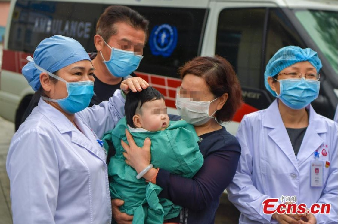 Bé gái 3 tháng tuổi ở Trung Quốc được chữa khỏi bệnh do virus Corona