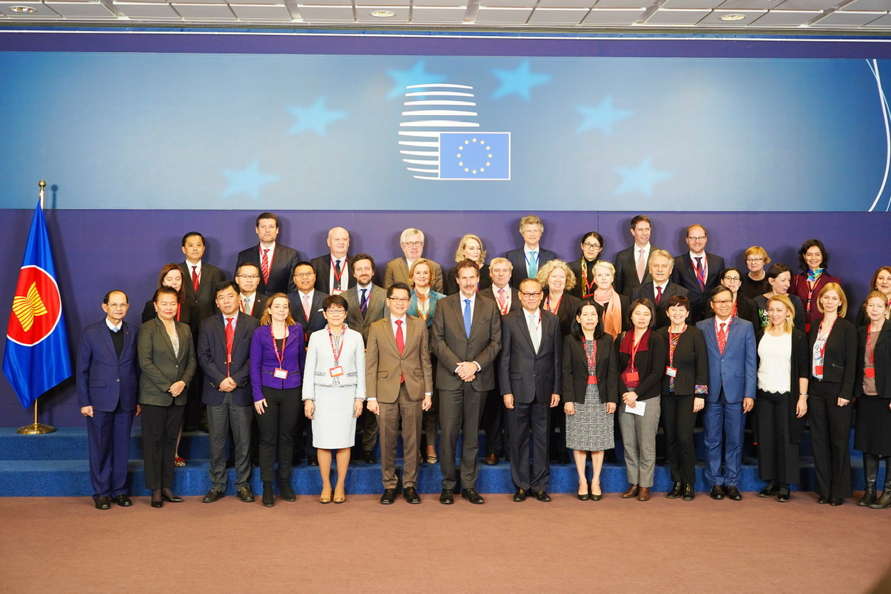 Hội nghị các quan chức cấp cao ASEAN-EU: Thảo luận về dịch Corona và vấn đề Biển Đông