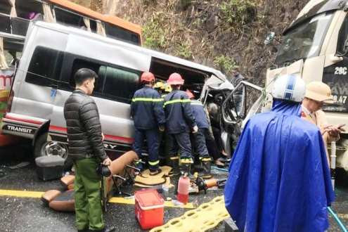 Tai nạn liên hoàn tại Huế, nhiều người thương vong
