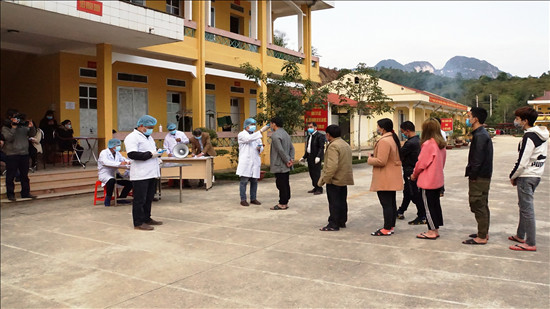 Dịch Covid-19 ngày 18/2: Thêm 86 người từ vùng dịch về Hà Nội phải giám sát y tế