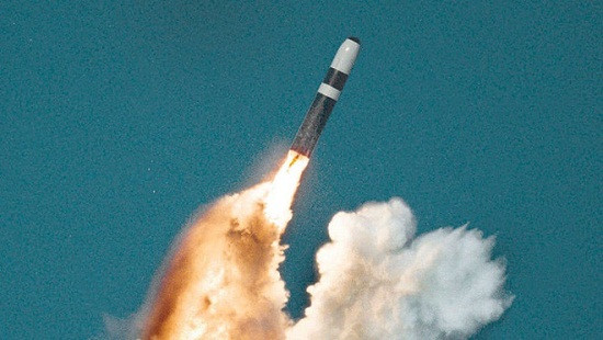 Mỹ thử nghiệm tên lửa có khả năng mang đầu đạn hạt nhân