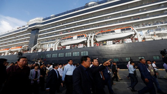 Truy tìm hơn 1.000 du khách đã rời du thuyền MS Westerdam ở Campuchia