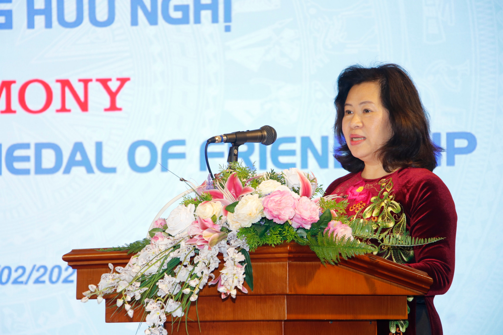 Trao tặng Huy chương Hữu nghị cho Giám đốc quốc gia KOICA tại Việt Nam