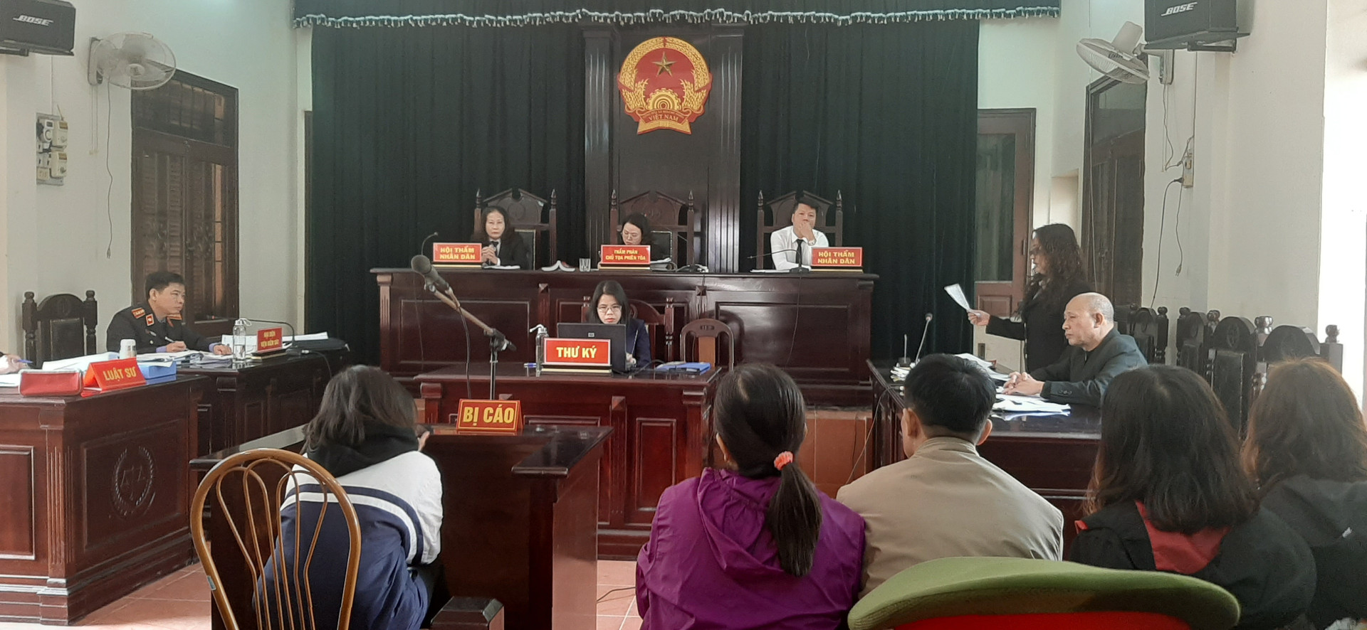 Vụ học sinh đánh nhau ở Hà Nội: Tòa trả hồ sơ, yêu cầu điều tra bổ sung