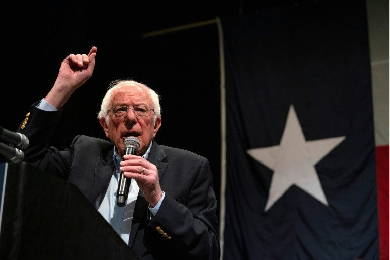 Thượng nghị sĩ Sanders thắng lớn ở Nevada, vươn lên dẫn đầu trong cuộc đua Dân chủ