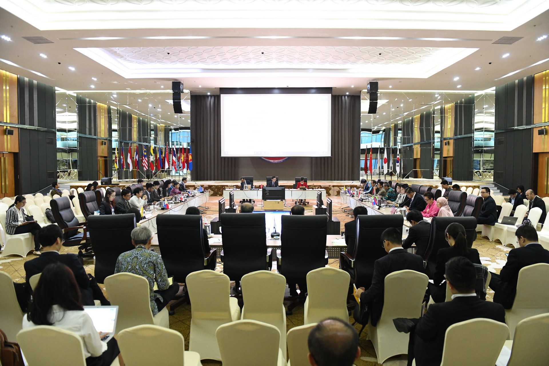 Dịch Covid-19 được đưa ra bàn thảo trong cuộc họp ASEAN+3