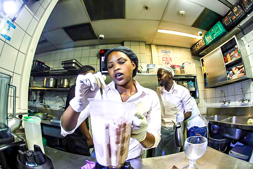 Nhà hàng ở Cape Town giành kỷ lục thế giới Guinness về sữa lắc