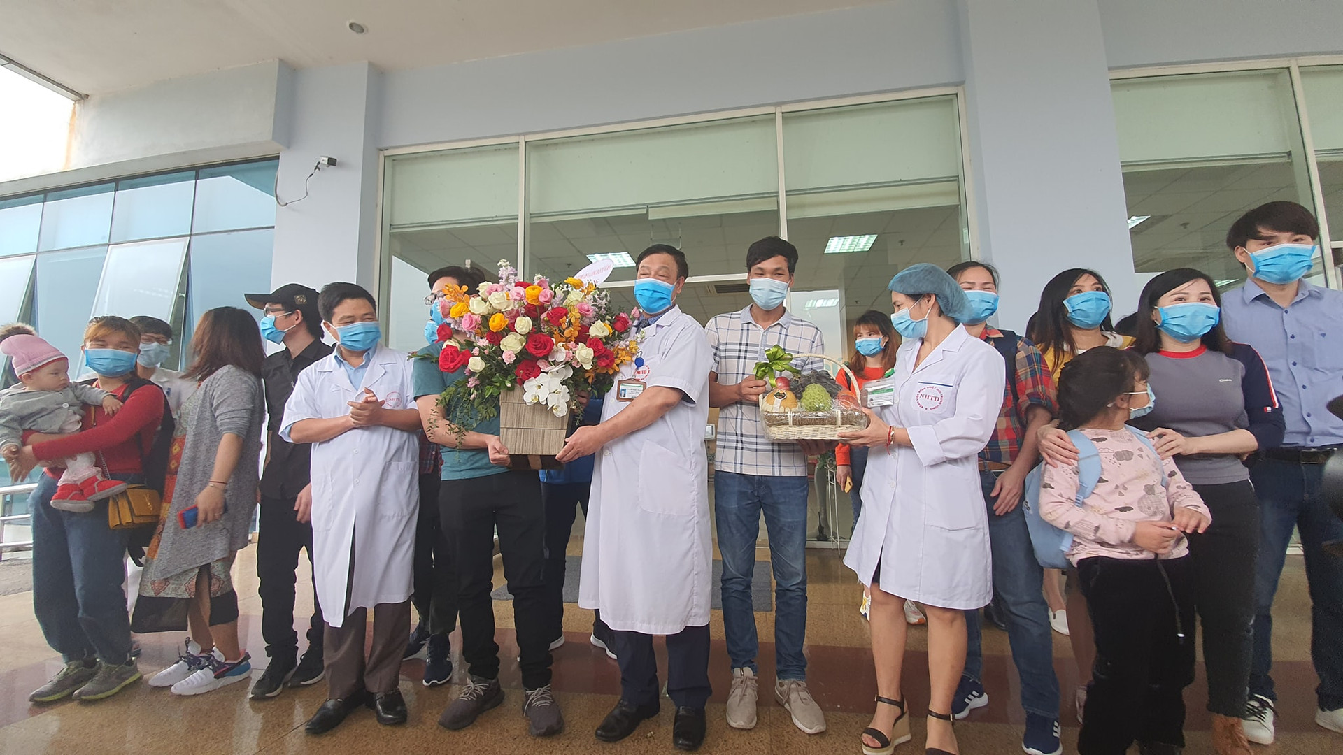 30 người từ tâm dịch Vũ Hán trở về đã ra viện sau 21 ngày cách ly