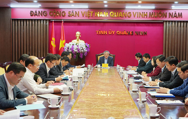 Chánh án TANDTC Nguyễn Hòa Bình làm việc với Tỉnh ủy Quảng Ninh