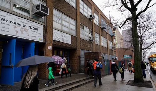 New York: Đóng cửa các trường học được xem như “biện pháp bất đắc dĩ”