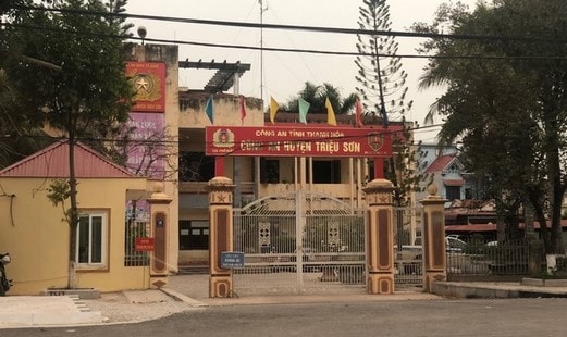 Nghi phạm tử vong trong nhà tạm giữ Công an huyện 