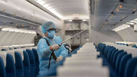 Bộ Y tế tìm hành khách trên các chuyến bay có người mắc Covid-19