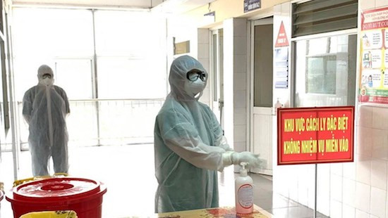 Bộ Y tế công bố thêm 4 ca mắc Covid-19 ở Hà Nội, TP.HCM
