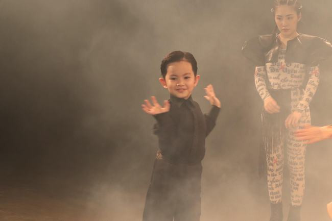Con trai Khánh Thi bất ngờ tham gia MV ‘Bánh mì không’ của Đạt G