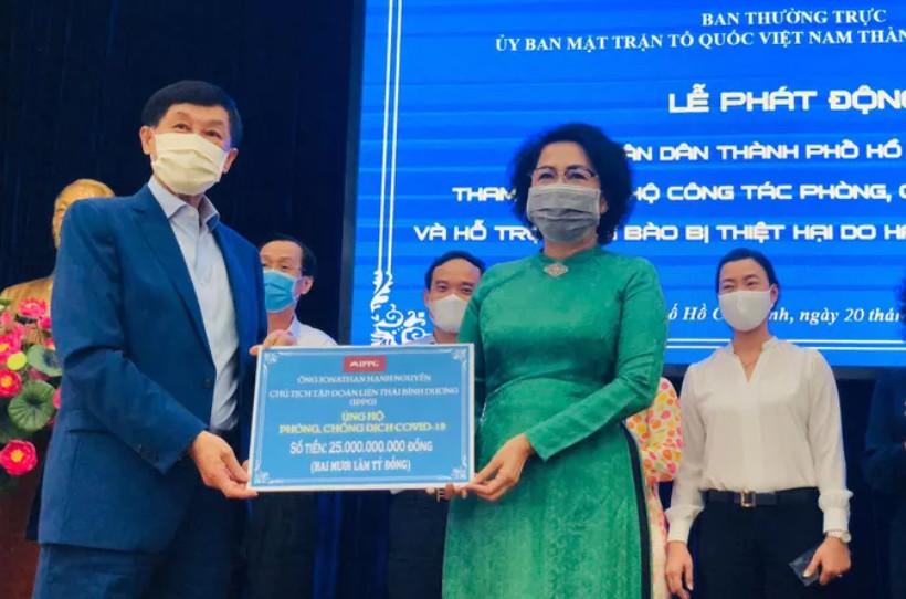 Ông Johnathan Hạnh Nguyễn: “Đưa con về nước là trao trọn niềm tin vào đội ngũ y bác sĩ Việt Nam”