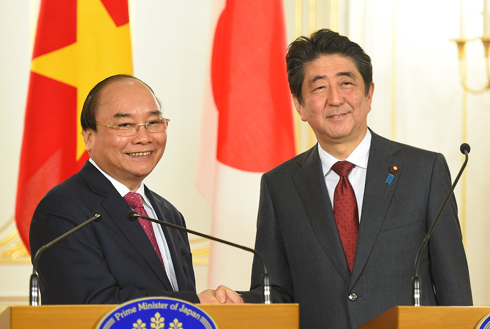 Thủ tướng Nguyễn Xuân Phúc gửi thư tới Thủ tướng Nhật Bản Abe Shinzo