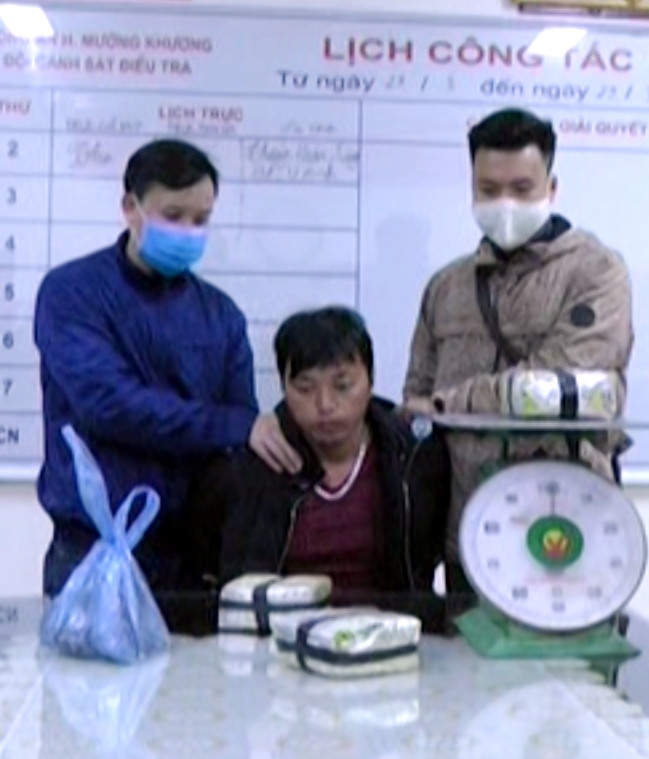 Lào Cai: Bắt giữ 1 đối tượng vận chuyển trái phép 3 kg ma túy đá