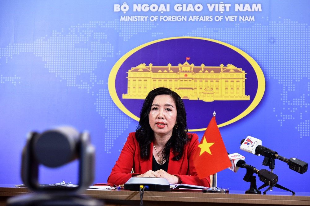 Khoảng 40 người Việt bị mắc kẹt tại sân bay quốc tế nước ngoài 