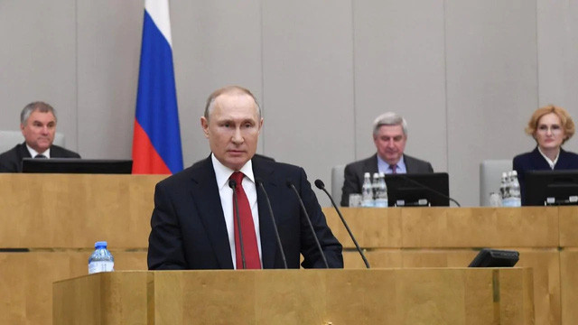 Tin vắn thế giới ngày 26/3: Nga đề xuất phạt nặng những người vi phạm quy định cách ly