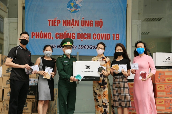 NTK Đỗ Trịnh Hoài Nam chung tay chống dịch Covid-19