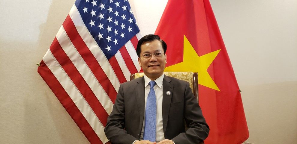 Thủy thủ tàu sân bay Mỹ vừa thăm Việt Nam mắc Covid-19, Đại sứ Hà Kim Ngọc nói gì?