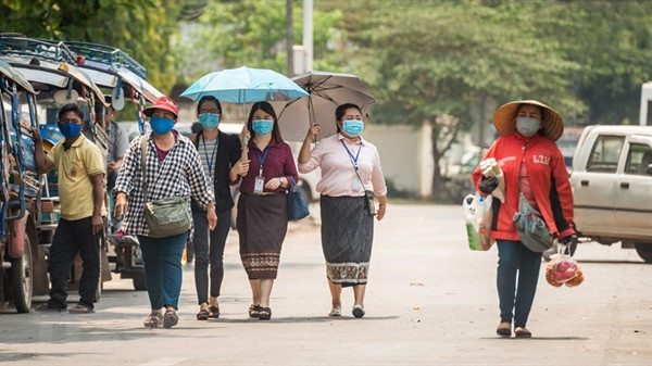 Việt Nam - Lào thay đổi quy định xuất nhập cảnh ứng phó dịch Covid-19