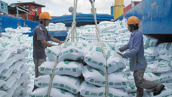 Bộ Công Thương đề xuất tiếp tục xuất khẩu gạo nhưng kiểm soát số lượng theo từng tháng