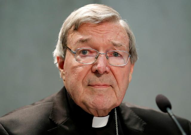 Cựu Hồng y Vatican được tha bổng tội phạm tình dục gây tranh cãi