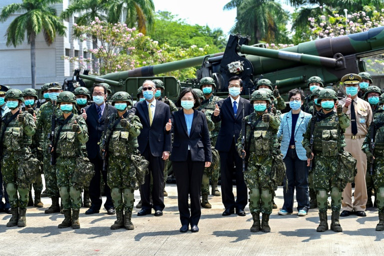 Trung Quốc bảo vệ WHO, công kích Đài Loan