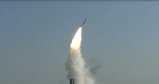Mãn nhãn với video S-400 đẩy lùi một cuộc tấn công tên lửa lớn