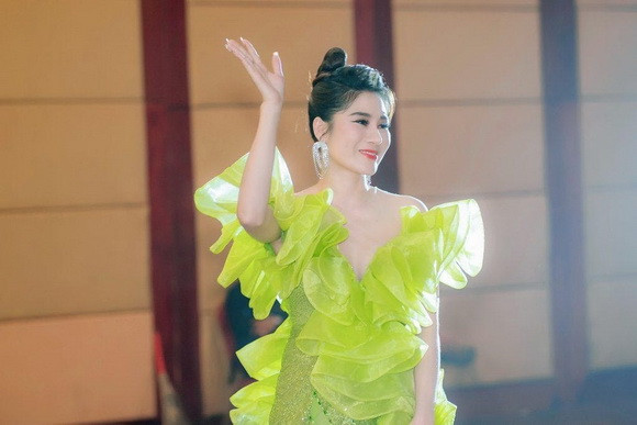 thu-trang-bolero-284-7-ngoisao.vn-w580-h387 2