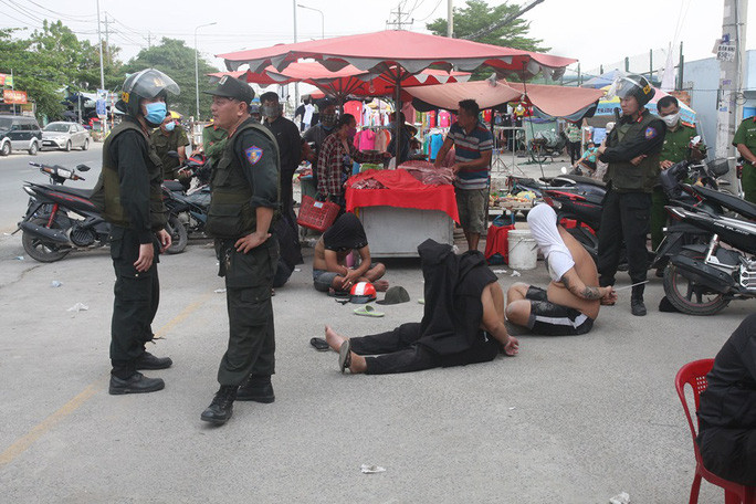 Hàng trăm cảnh sát Đồng Nai truy bắt nhóm giang hồ thu tiền bảo kê vùng ven khu công nghiệp
