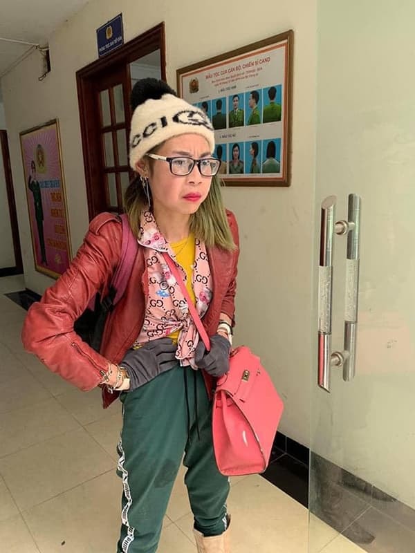 Bella tái xuất  0